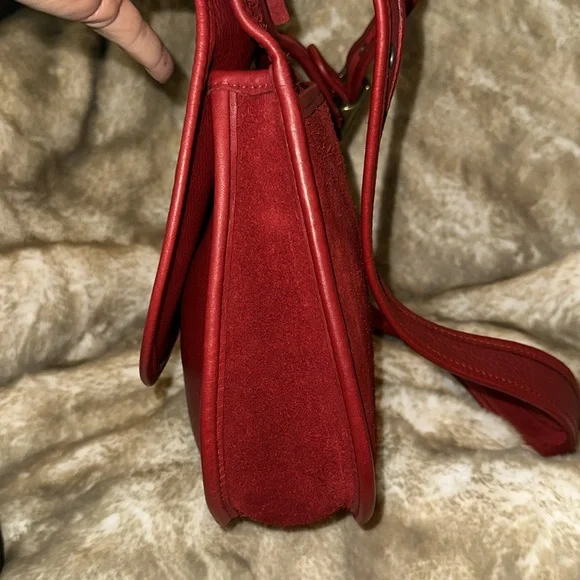 Vintage Coach Berkeley 9014 Saddle Bag Red Crescent Pebble Leather Suede - Picture 7 of 16